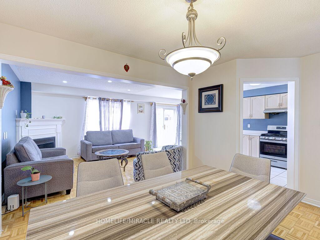 Photo 39 of 21 Tideland Drive, Brampton, Fletcher's Meadow — HOMEH