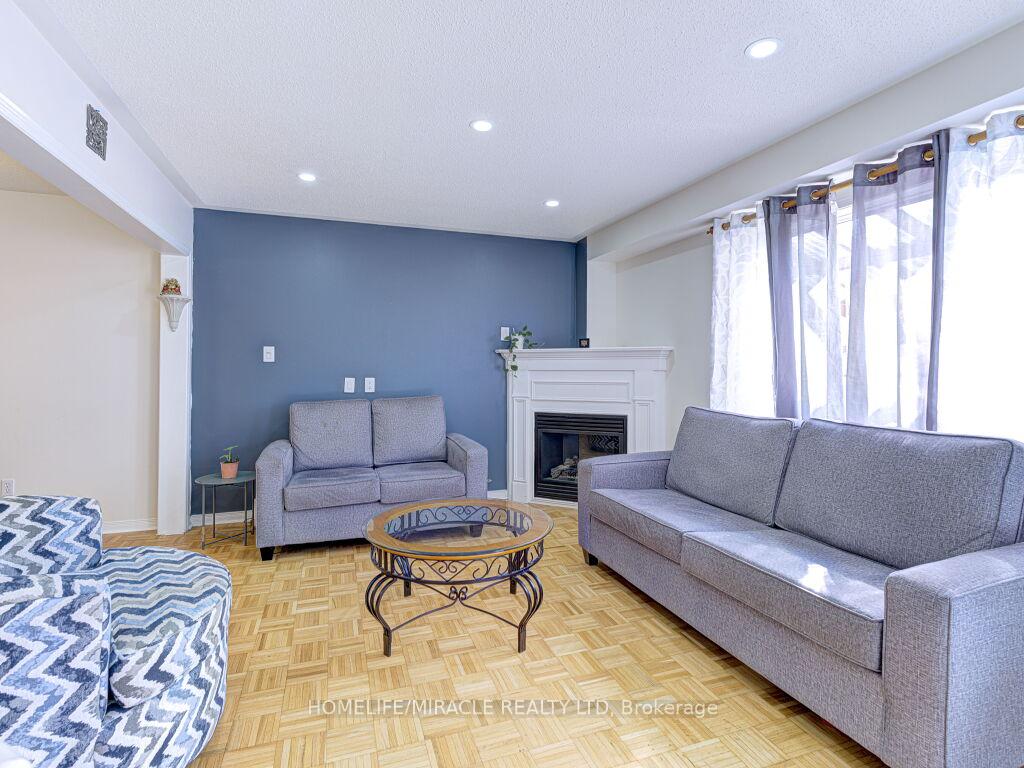 Photo 9 of 21 Tideland Drive, Brampton, Fletcher's Meadow — HOMEH