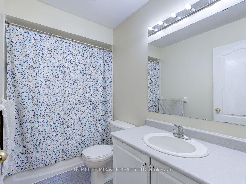 Photo 26 of 21 Tideland Drive, Brampton, Fletcher's Meadow — HOMEH
