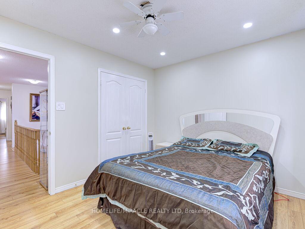 Photo 28 of 21 Tideland Drive, Brampton, Fletcher's Meadow — HOMEH