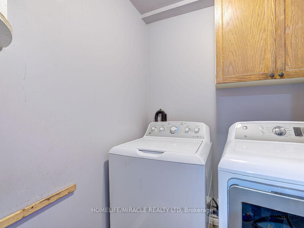 Photo 29 of 21 Tideland Drive, Brampton, Fletcher's Meadow — HOMEH