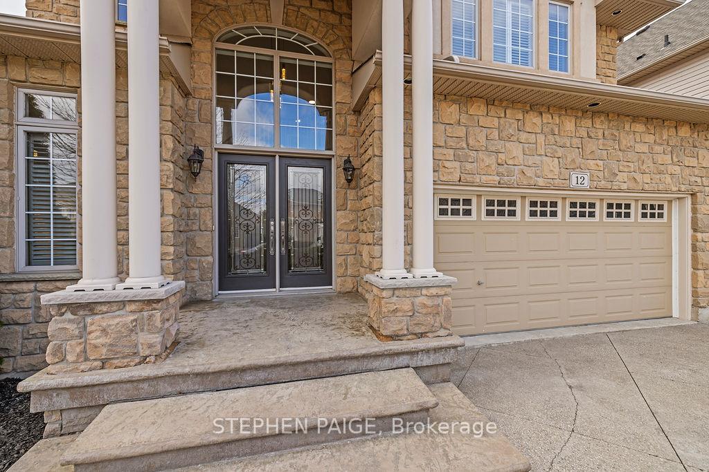 Photo 2 of 12 Moorland Crescent, Hamilton, Meadowlands — HOMEH