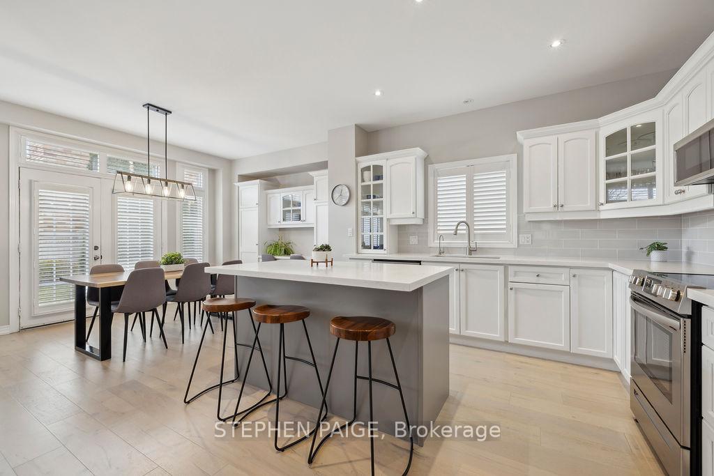 Photo 13 of 12 Moorland Crescent, Hamilton, Meadowlands — HOMEH
