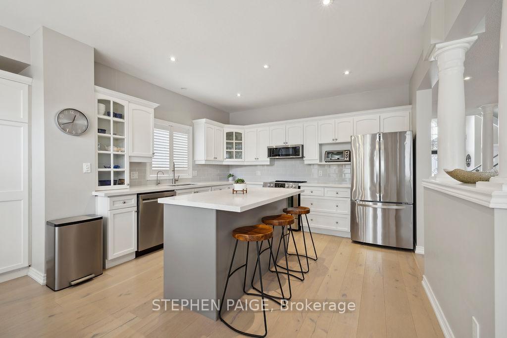 Photo 16 of 12 Moorland Crescent, Hamilton, Meadowlands — HOMEH