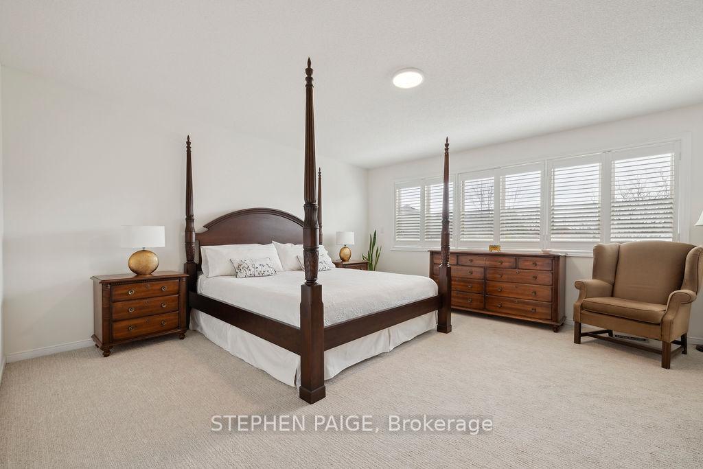 Photo 24 of 12 Moorland Crescent, Hamilton, Meadowlands — HOMEH