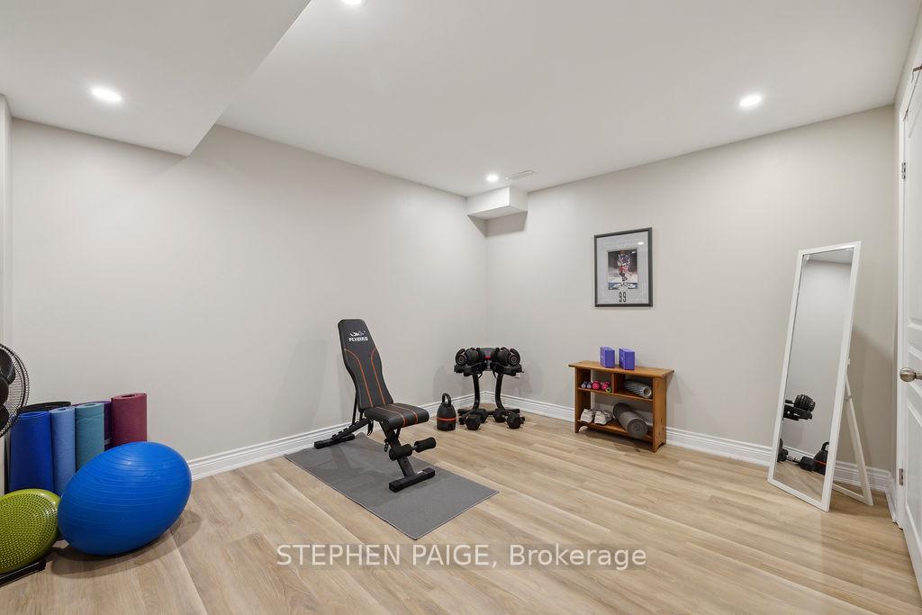Photo 37 of 12 Moorland Crescent, Hamilton, Meadowlands — HOMEH
