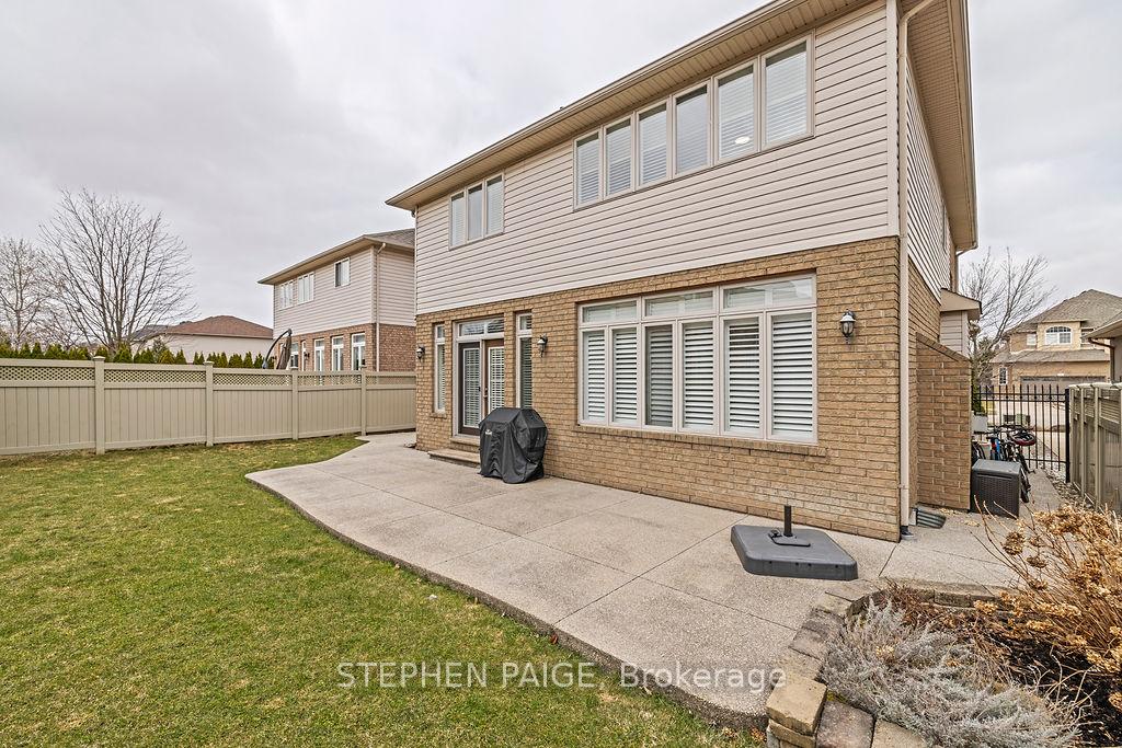 Photo 38 of 12 Moorland Crescent, Hamilton, Meadowlands — HOMEH