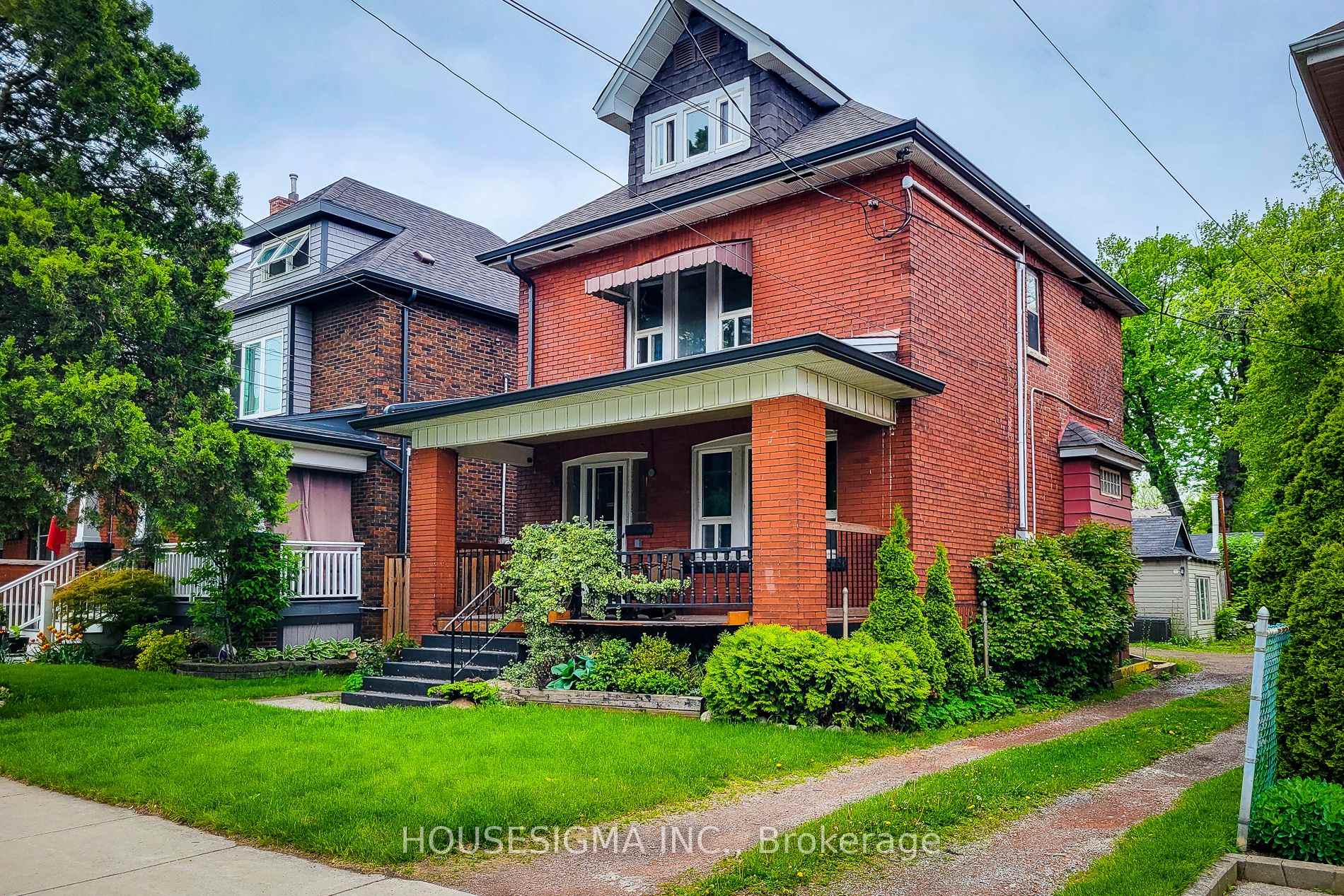 Photo 2 of 46 Ottawa Street S, Hamilton, Delta — HOMEH