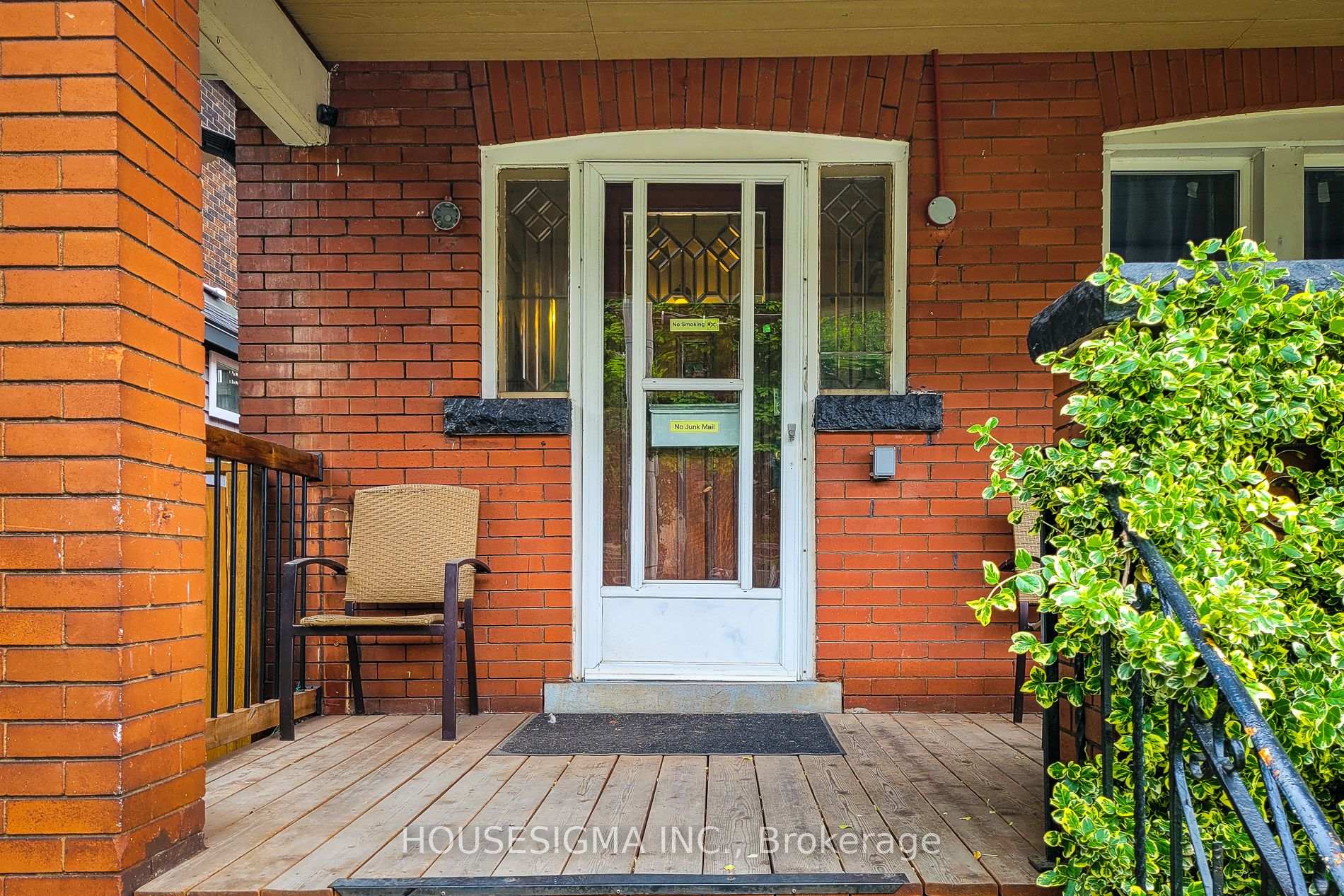 Photo 10 of 46 Ottawa Street S, Hamilton, Delta — HOMEH