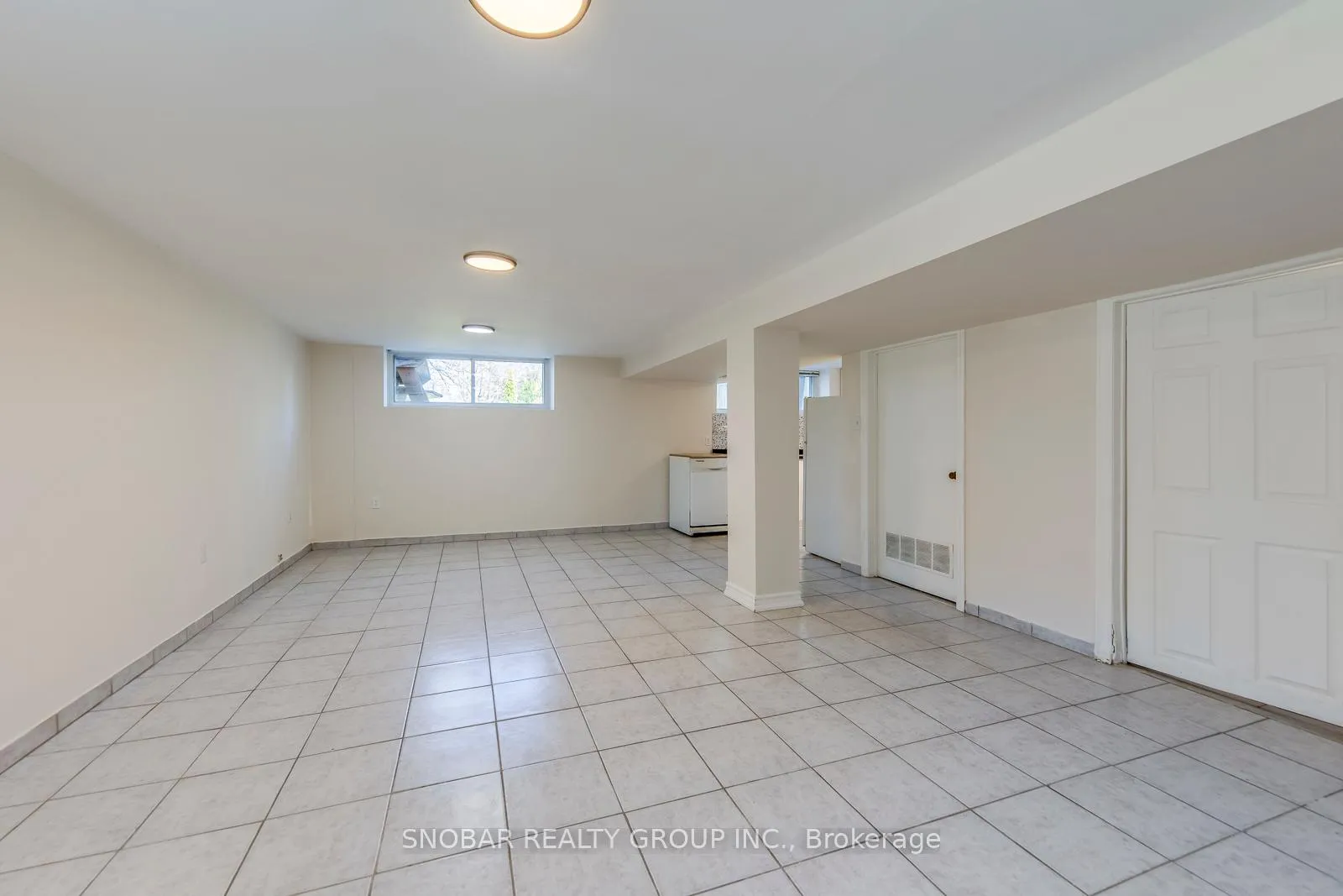 Photo 18 of 7 Golfwood Heights, Etobicoke, Kingsview Village-The Westway — HOMEH