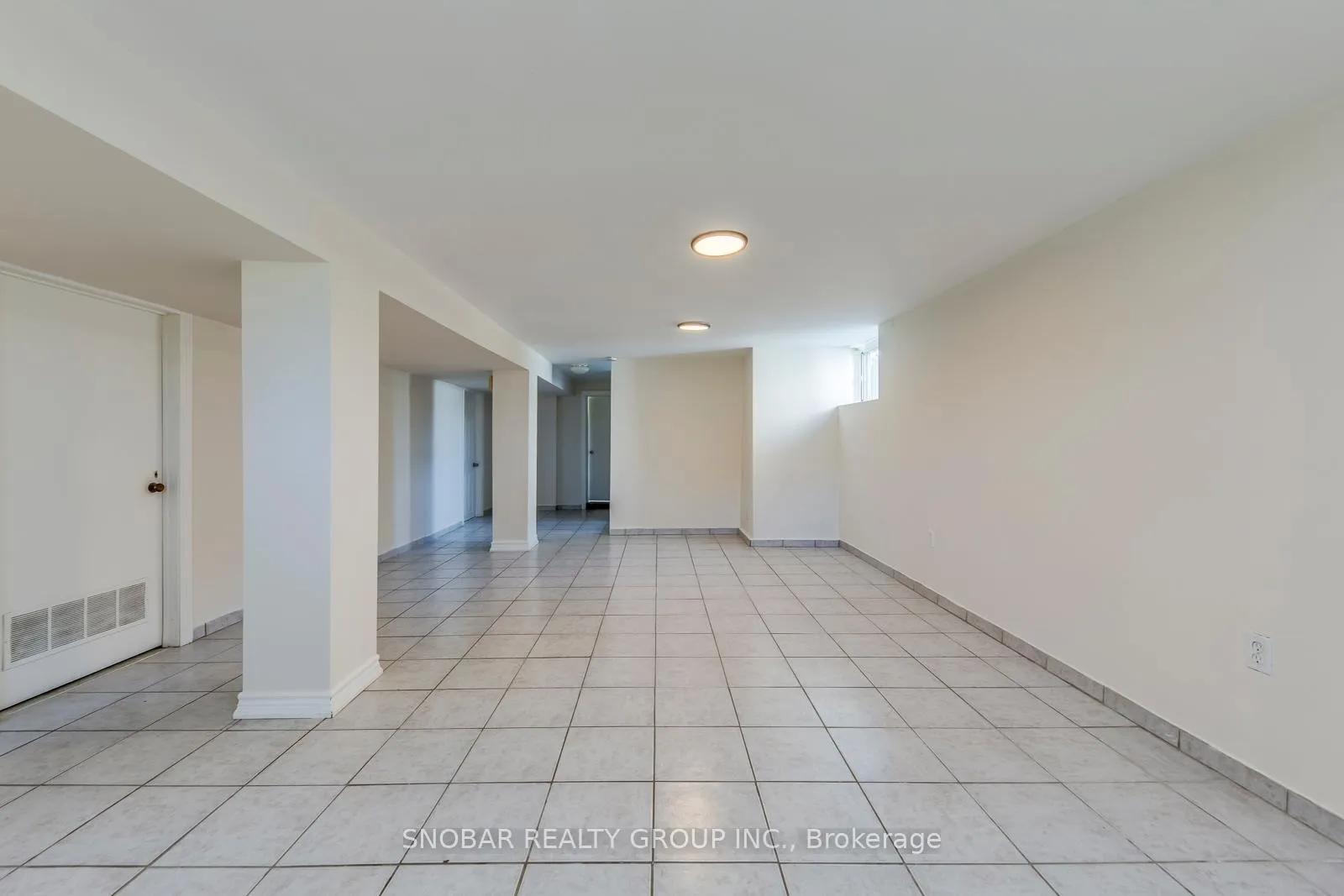 Photo 19 of 7 Golfwood Heights, Etobicoke, Kingsview Village-The Westway — HOMEH