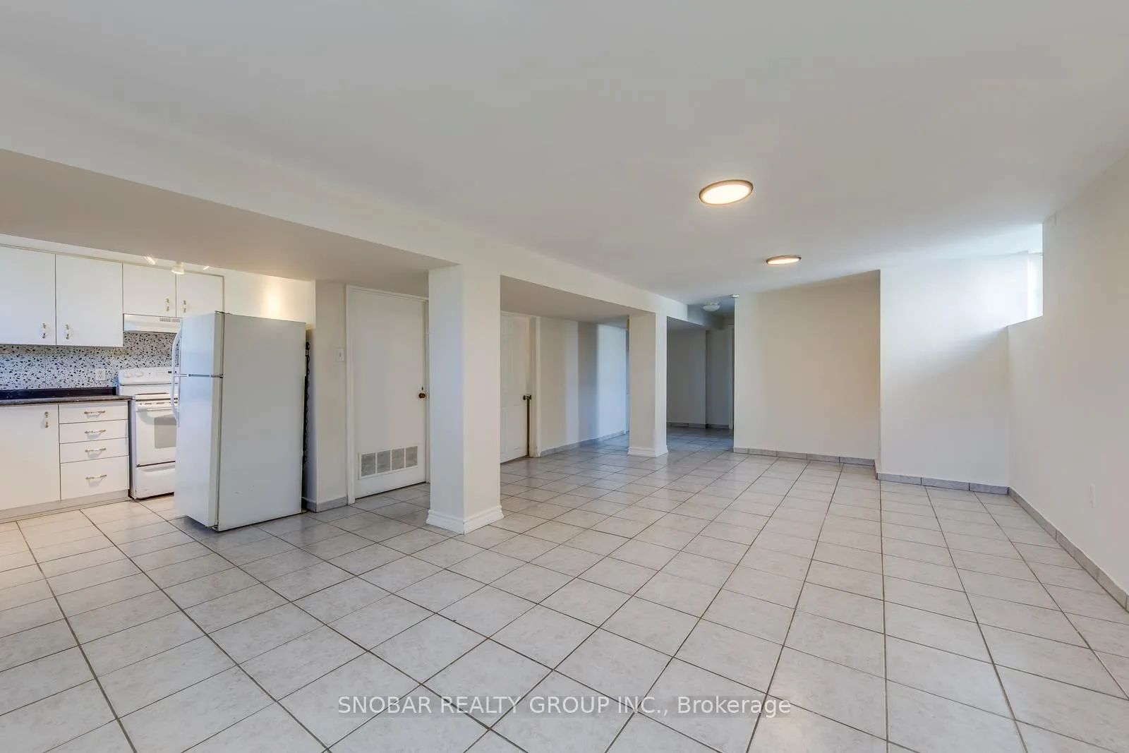 Photo 20 of 7 Golfwood Heights, Etobicoke, Kingsview Village-The Westway — HOMEH