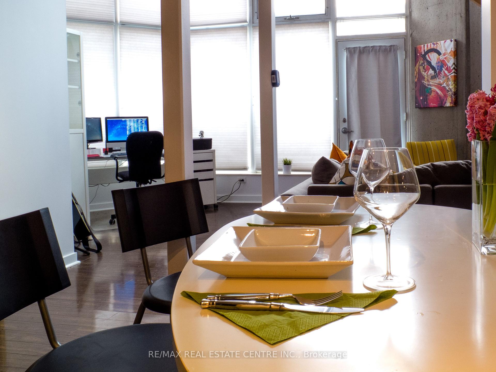 Photo 4 of Unit 101, 66 Bay Street S, Hamilton, Durand — HOMEH