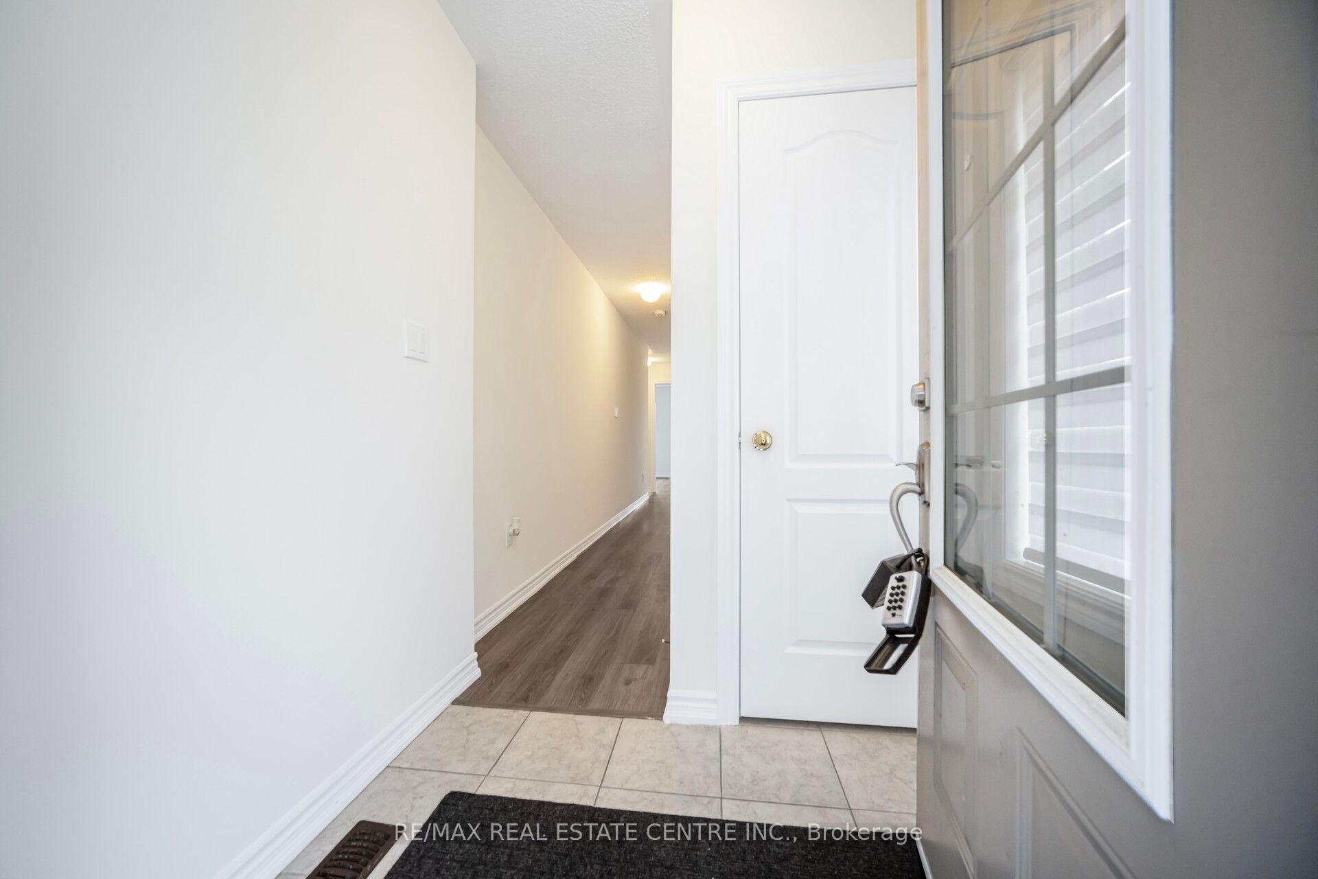 Photo 5 of 26 Miami Grove, Brampton, Heart Lake East — HOMEH