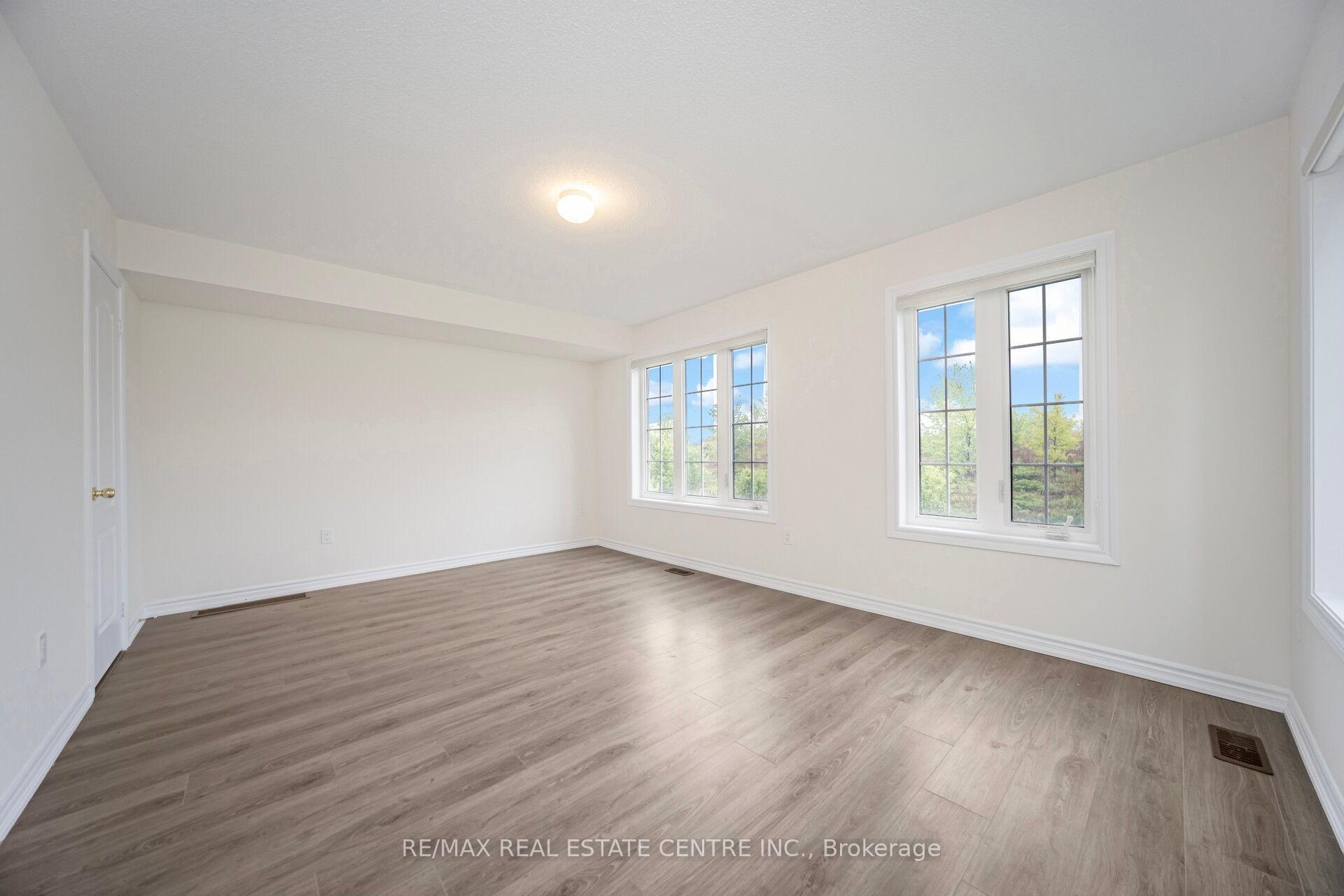 Photo 13 of 26 Miami Grove, Brampton, Heart Lake East — HOMEH
