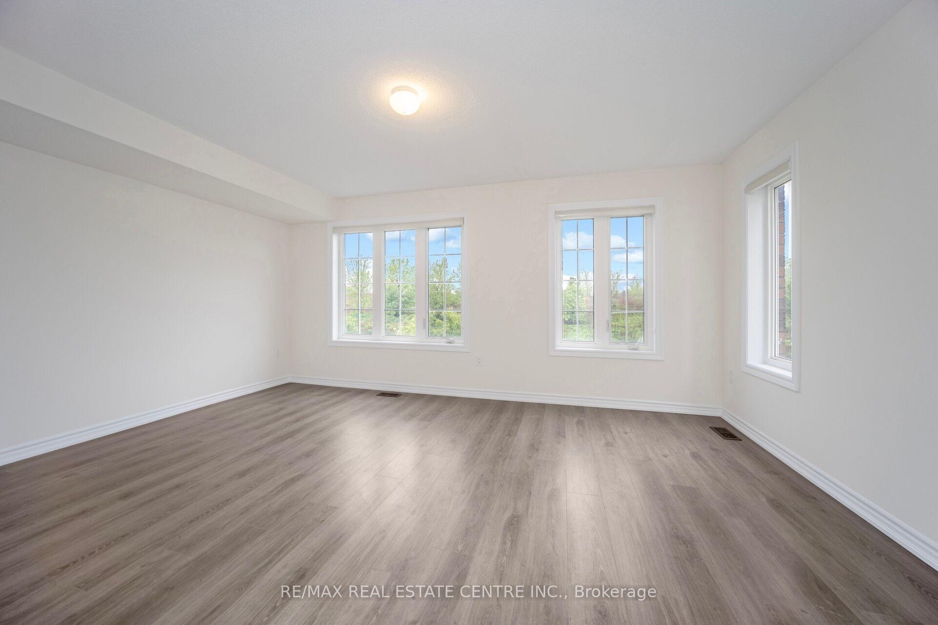 Photo 11 of 26 Miami Grove, Brampton, Heart Lake East — HOMEH