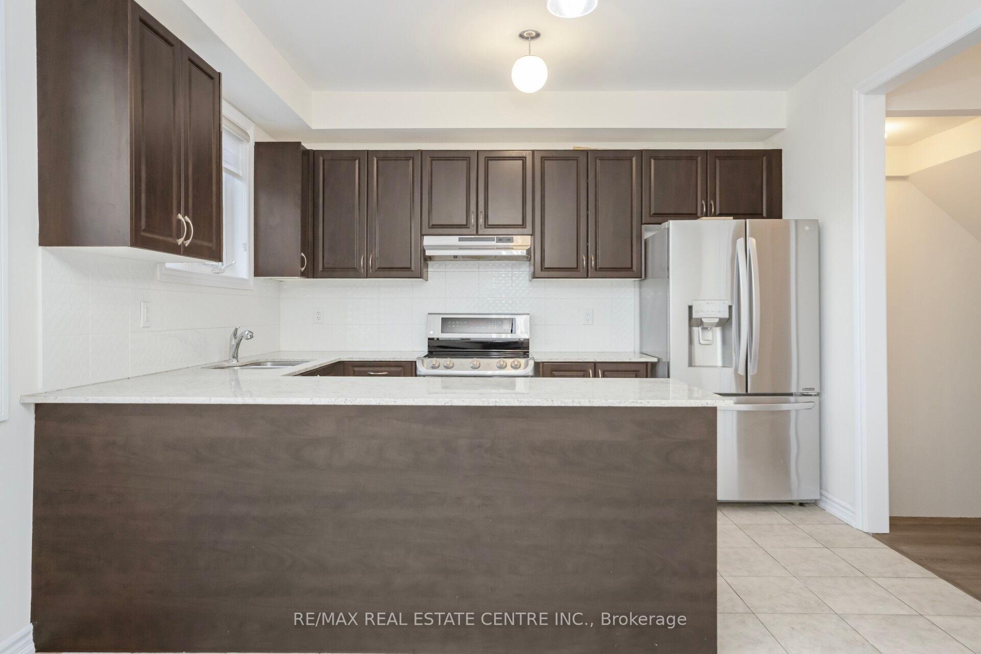 Photo 17 of 26 Miami Grove, Brampton, Heart Lake East — HOMEH