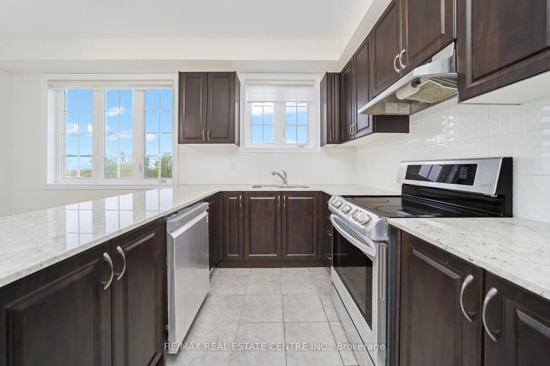 Photo 19 of 26 Miami Grove, Brampton, Heart Lake East — HOMEH