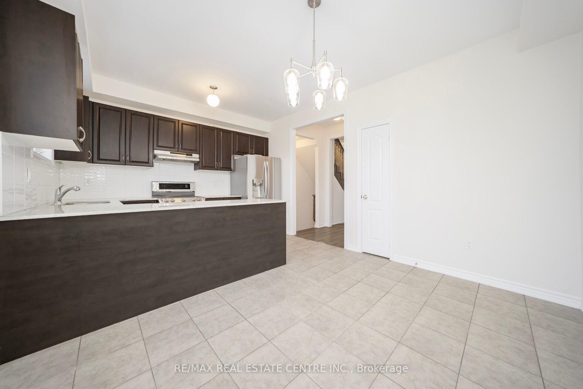 Photo 21 of 26 Miami Grove, Brampton, Heart Lake East — HOMEH
