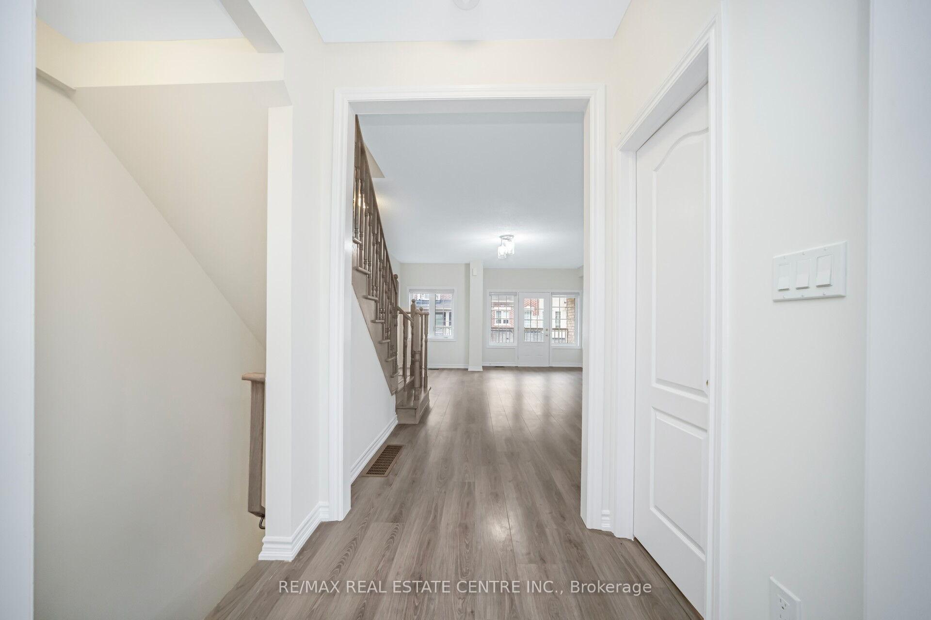 Photo 27 of 26 Miami Grove, Brampton, Heart Lake East — HOMEH