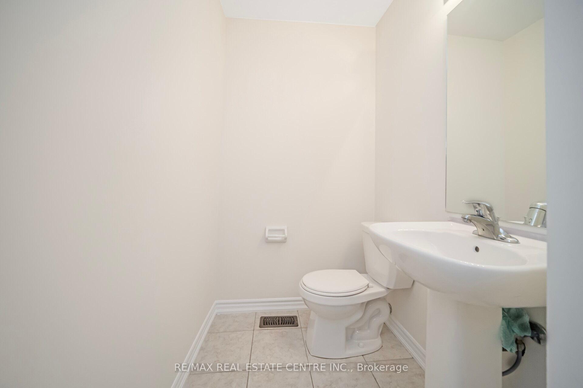 Photo 22 of 26 Miami Grove, Brampton, Heart Lake East — HOMEH