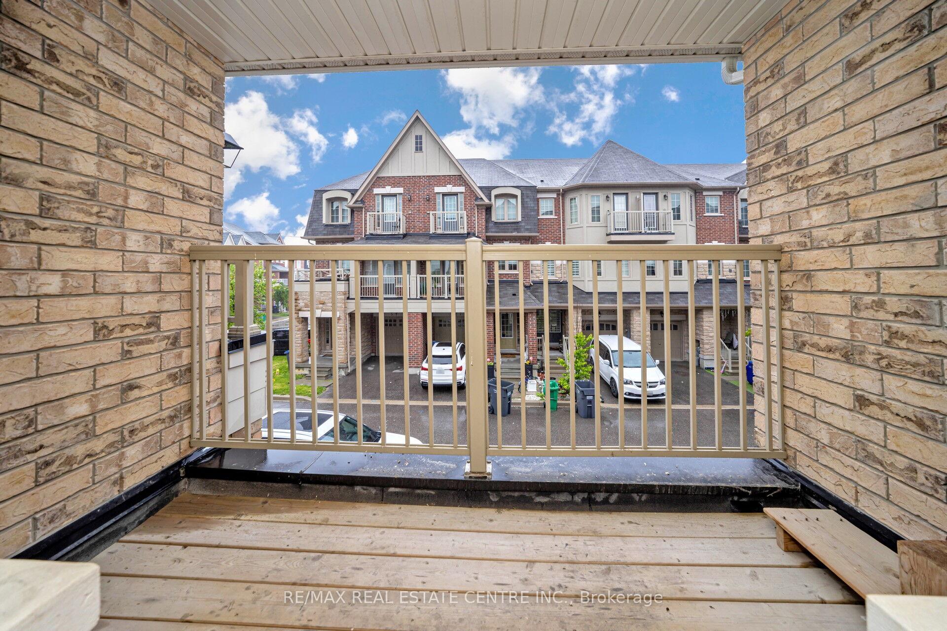Photo 30 of 26 Miami Grove, Brampton, Heart Lake East — HOMEH