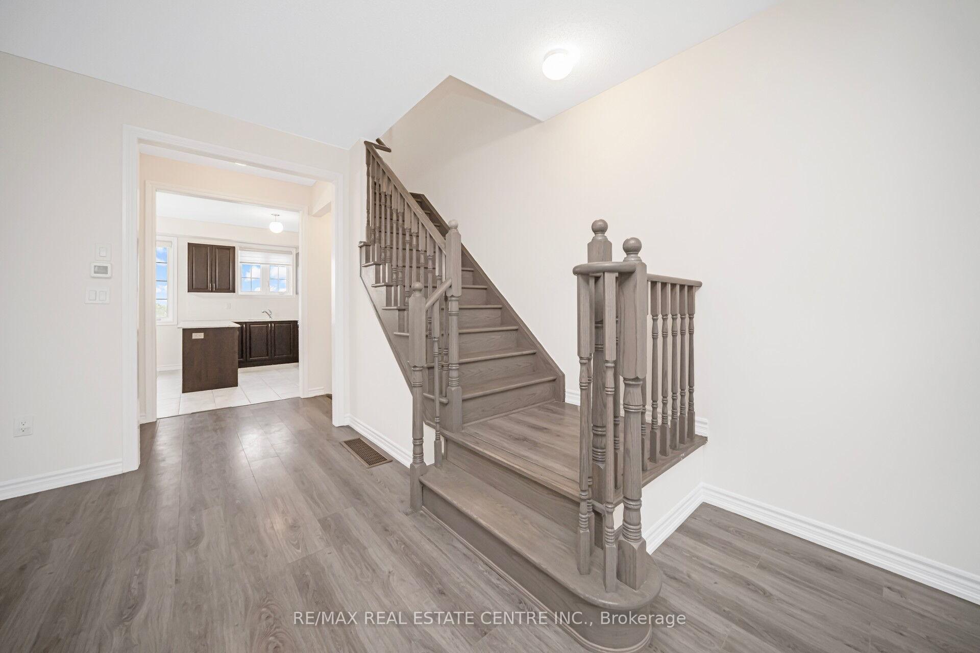 Photo 32 of 26 Miami Grove, Brampton, Heart Lake East — HOMEH