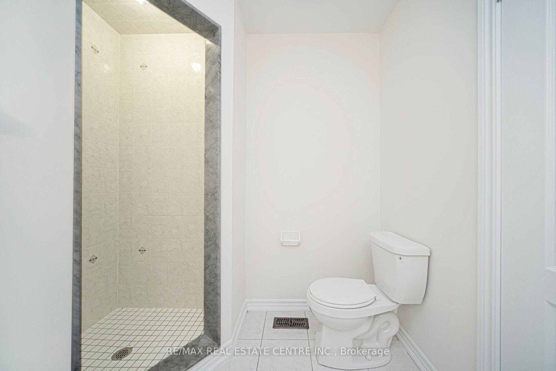Photo 38 of 26 Miami Grove, Brampton, Heart Lake East — HOMEH