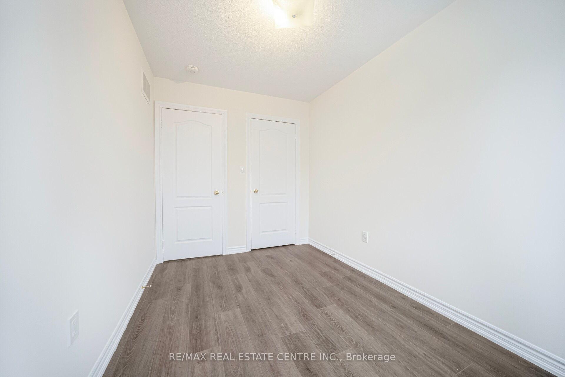 Photo 42 of 26 Miami Grove, Brampton, Heart Lake East — HOMEH