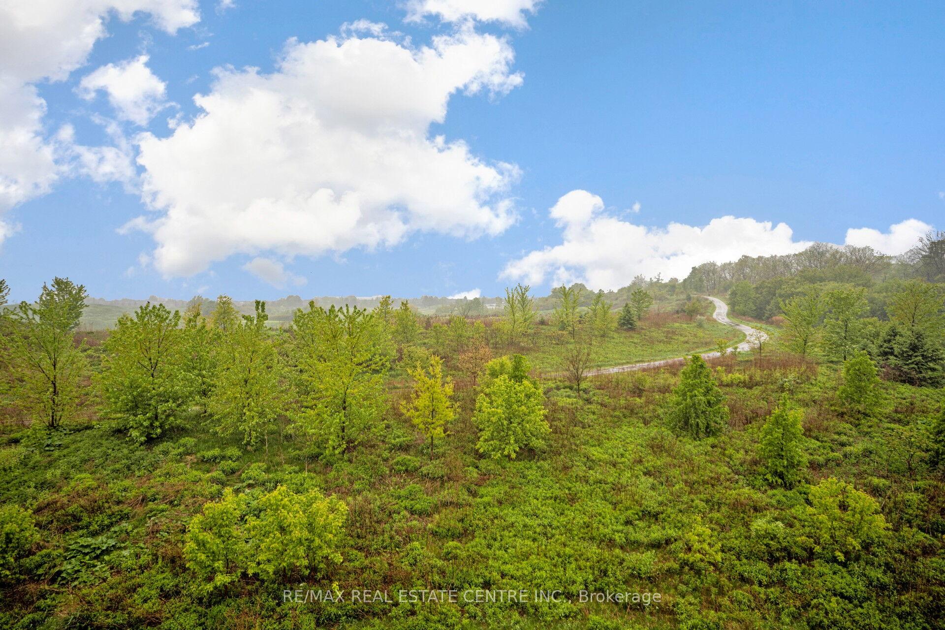 Photo 46 of 26 Miami Grove, Brampton, Heart Lake East — HOMEH
