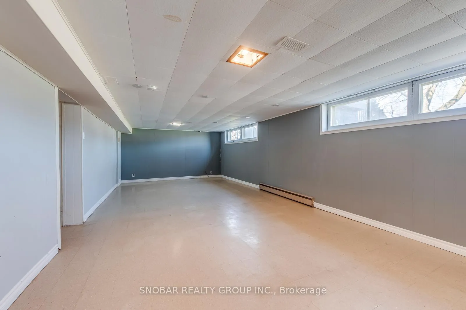 Photo 16 of 82 Celestine Drive, Etobicoke, Willowridge-Martingrove-Richview — HOMEH