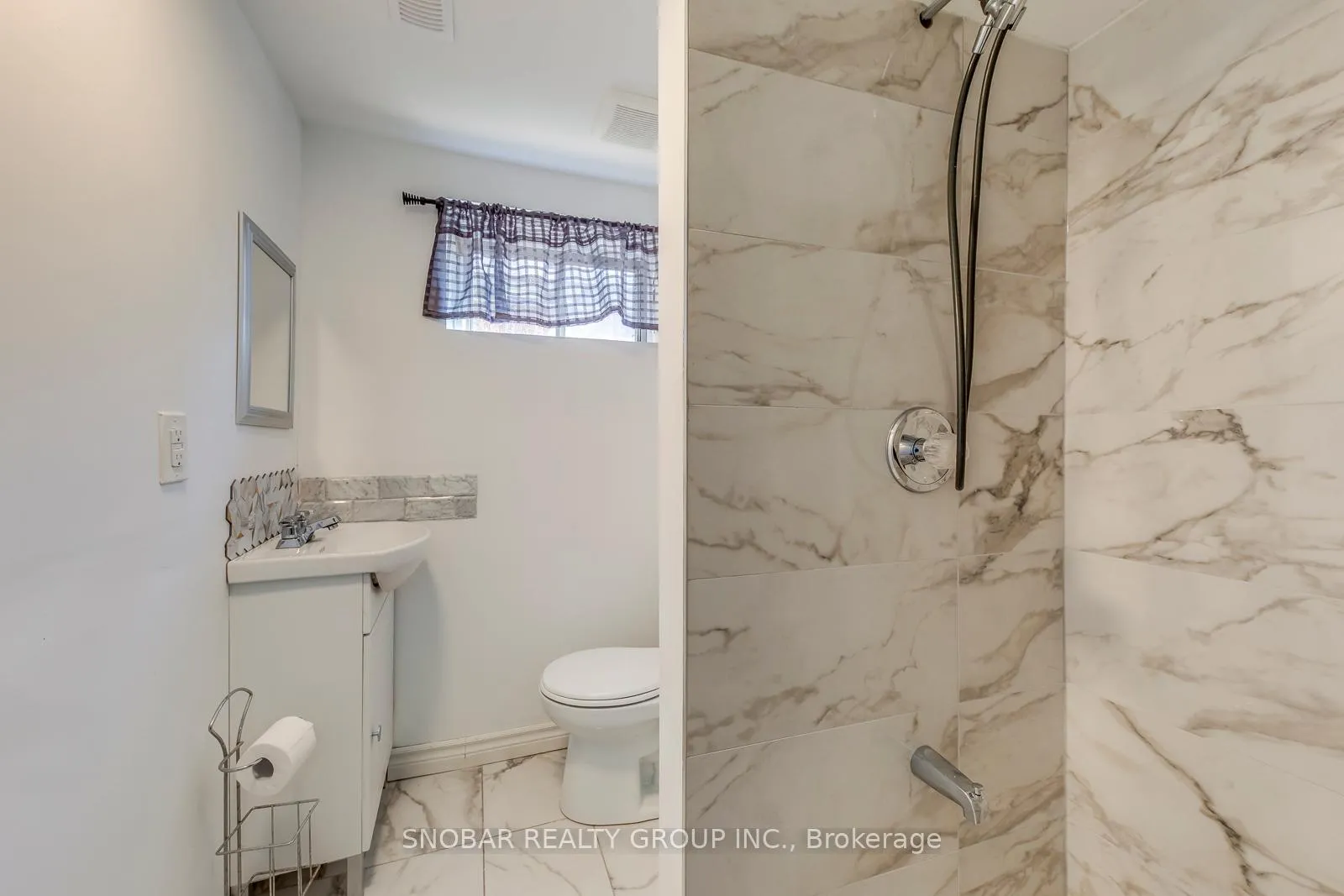 Photo 24 of 82 Celestine Drive, Etobicoke, Willowridge-Martingrove-Richview — HOMEH