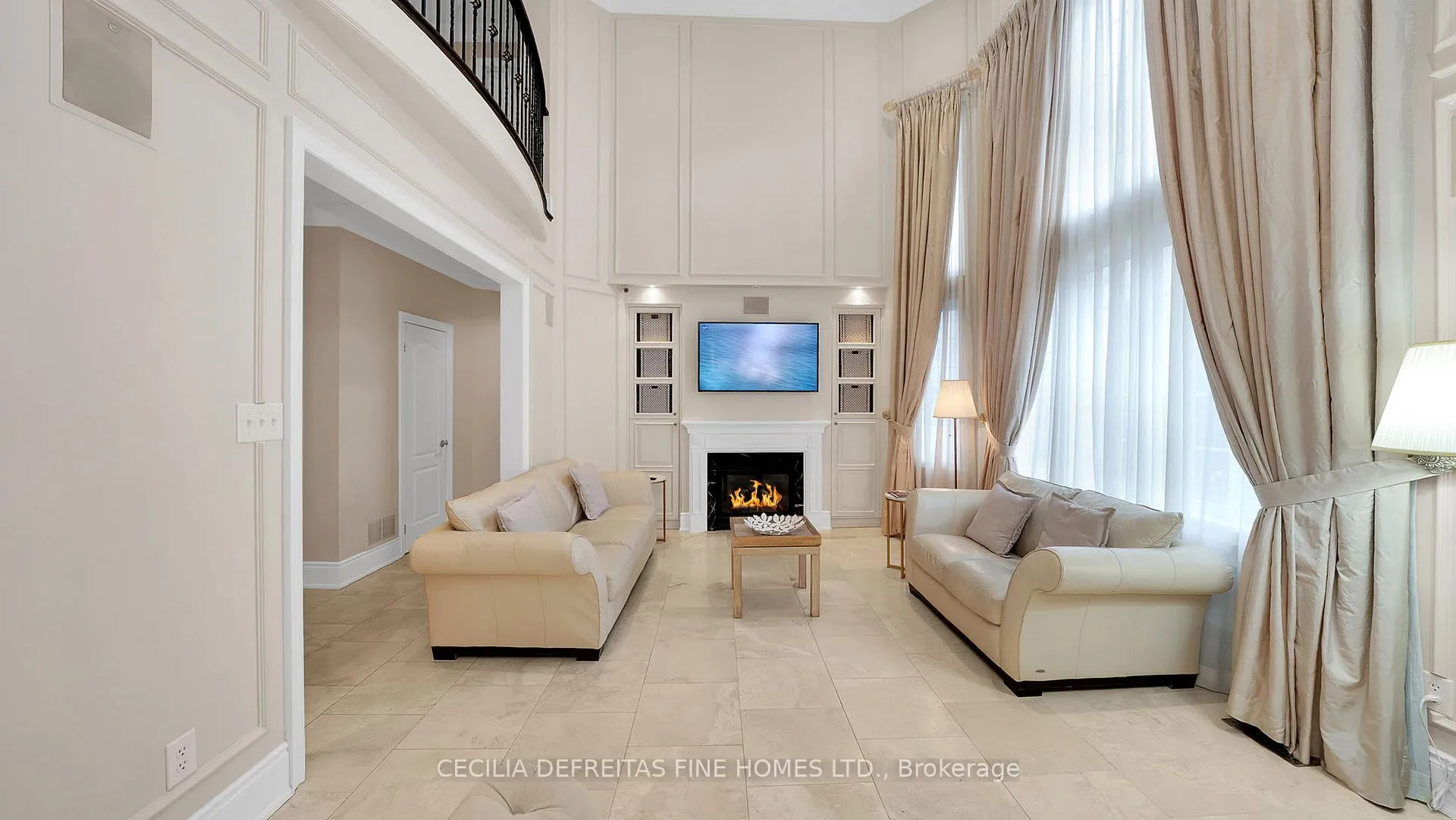 Photo 8 of 328 St. Urbain Drive, Vaughan, Vellore Village — HOMEH