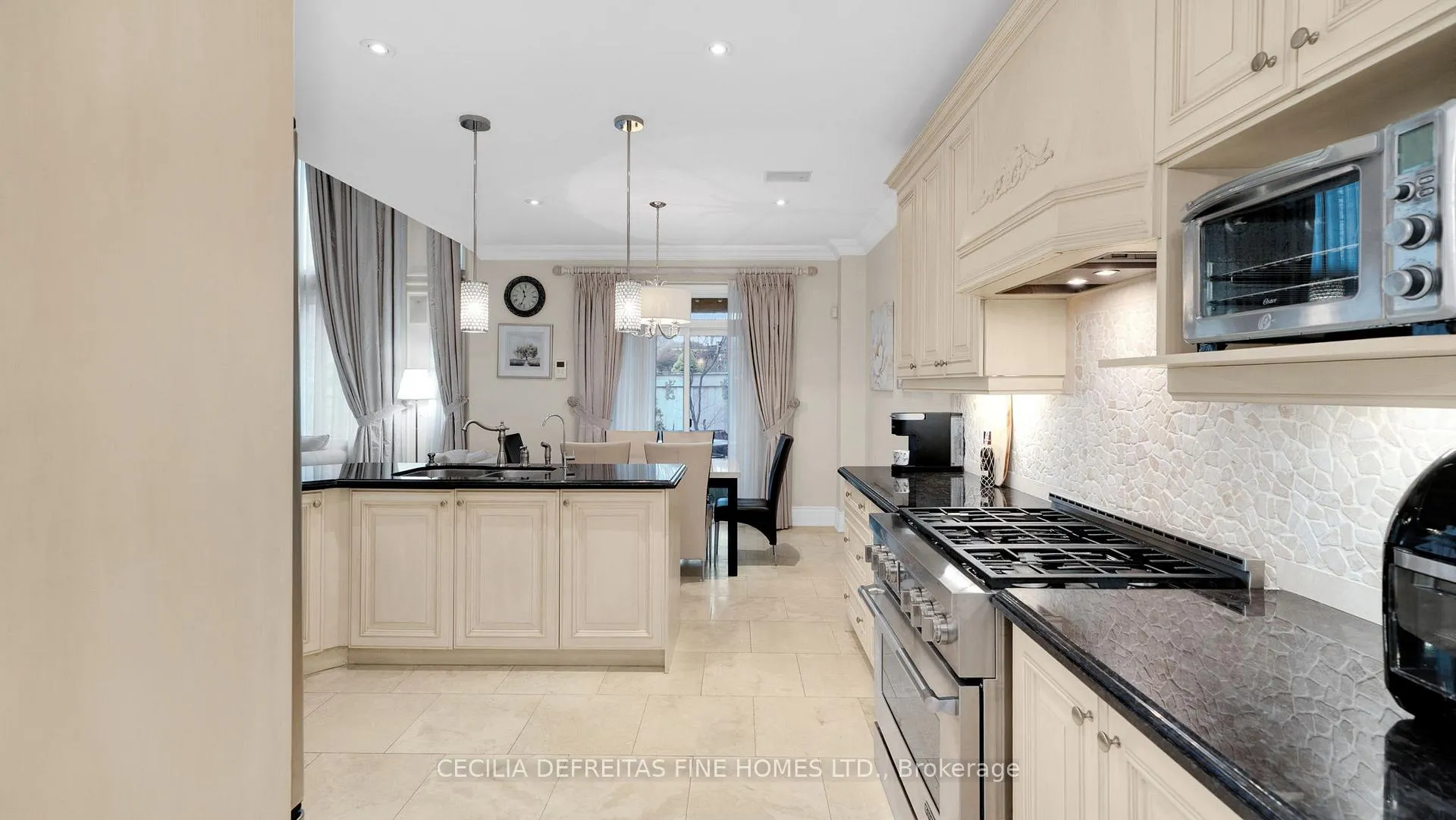 Photo 18 of 328 St. Urbain Drive, Vaughan, Vellore Village — HOMEH