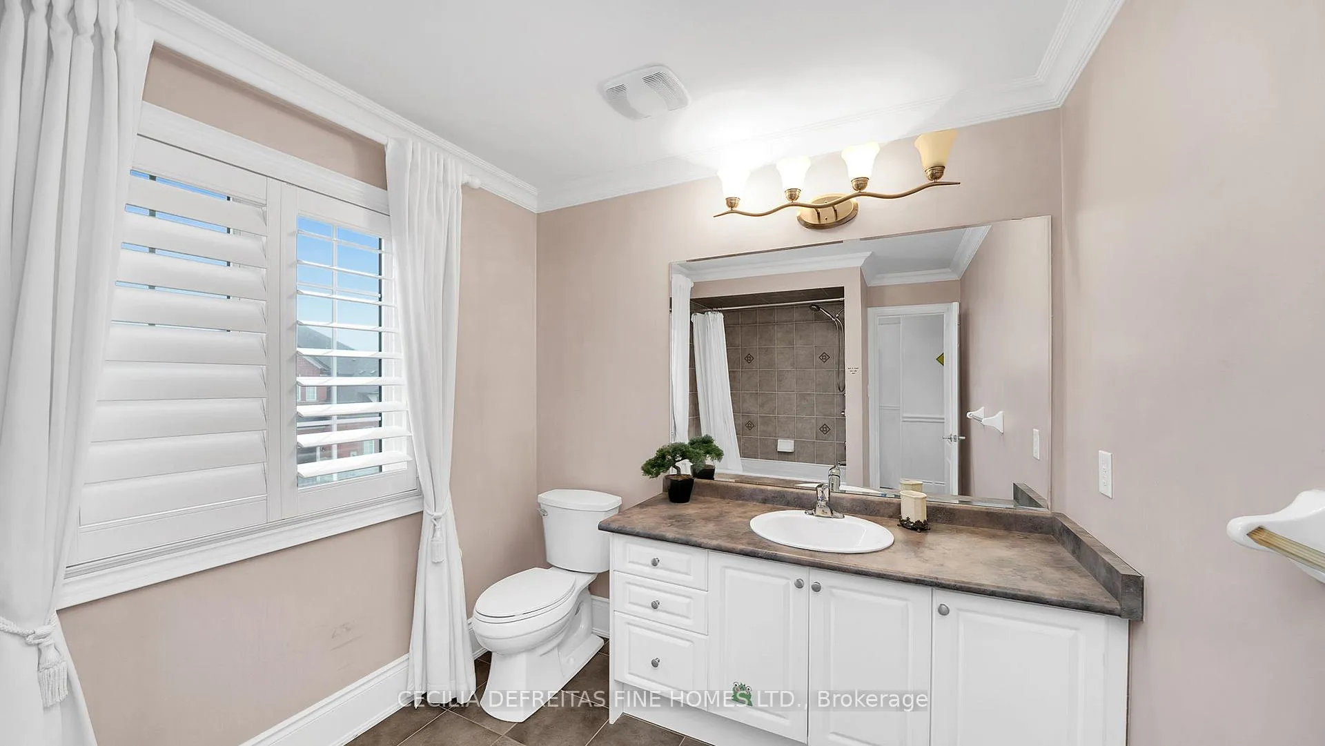 Photo 26 of 328 St. Urbain Drive, Vaughan, Vellore Village — HOMEH