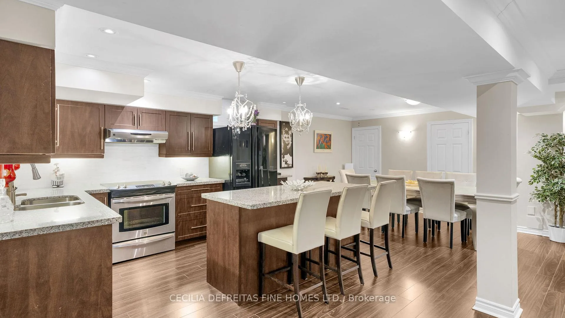 Photo 33 of 328 St. Urbain Drive, Vaughan, Vellore Village — HOMEH