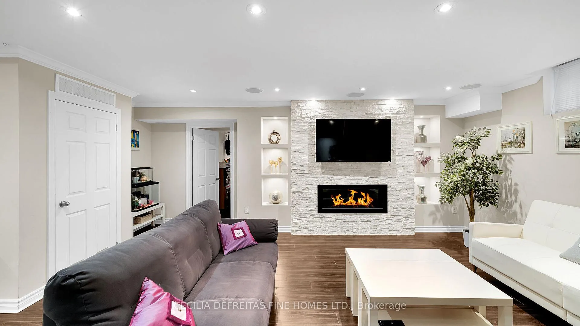 Photo 37 of 328 St. Urbain Drive, Vaughan, Vellore Village — HOMEH