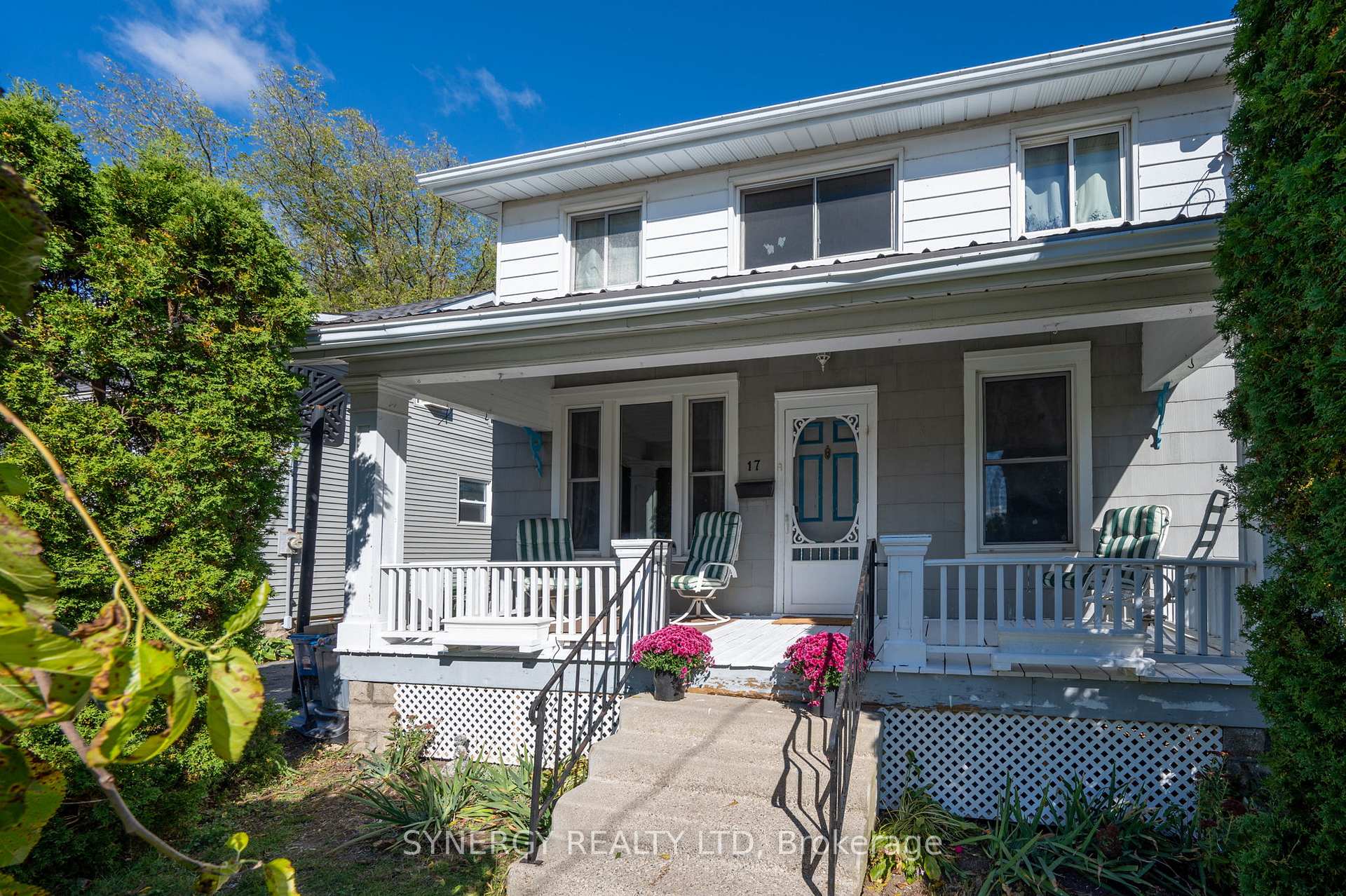 Photo 3 of 17 Palm Street, St. Thomas — HOMEH