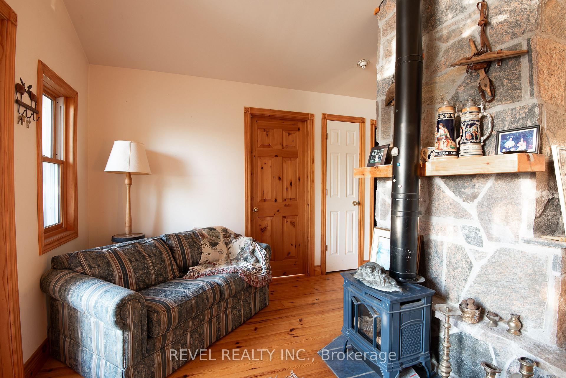 Photo 16 of 852 Birchview Road, Douro-Dummer — HOMEH