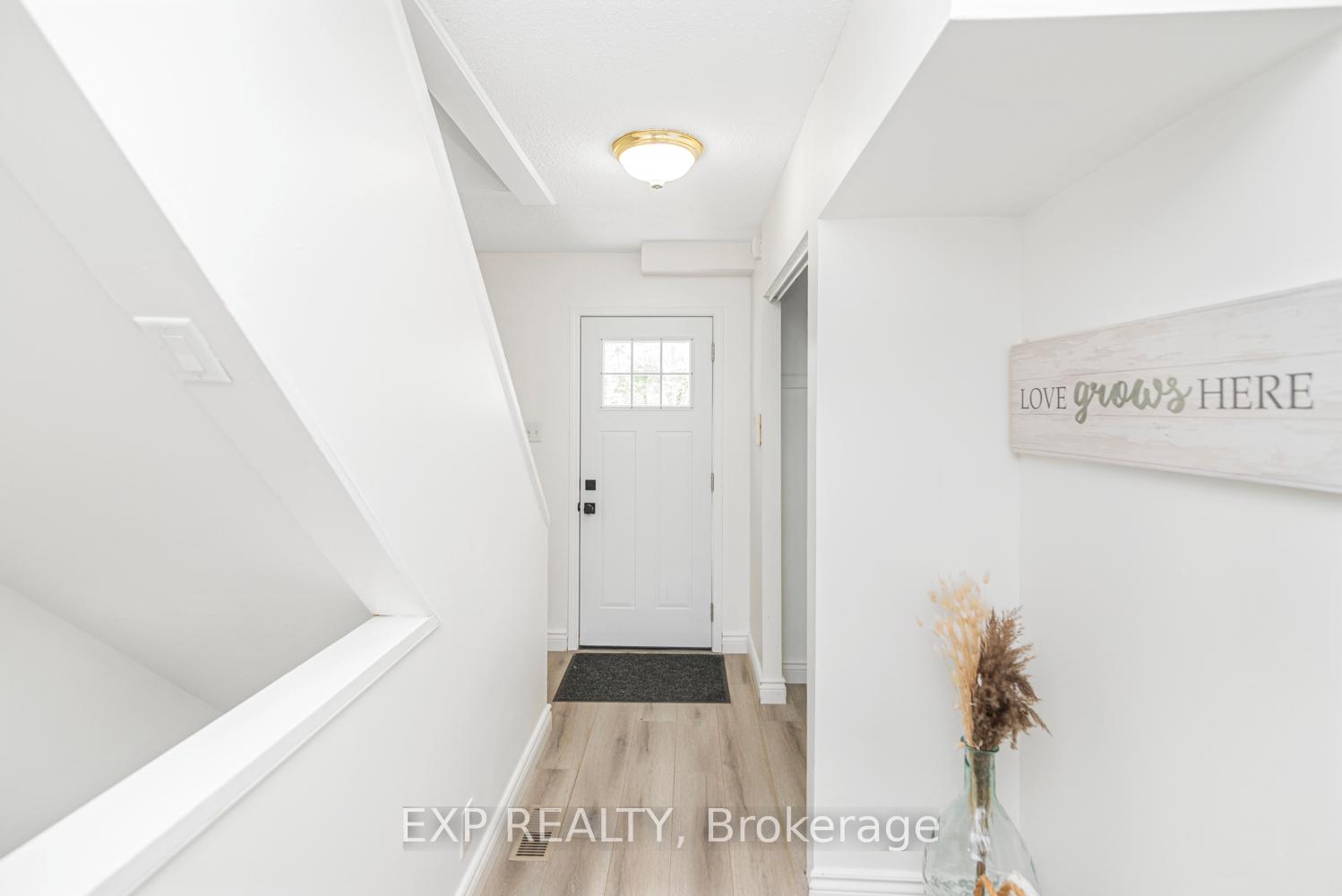Photo 2 of 186 Golden Orchard Drive, Hamilton, Gourley — HOMEH