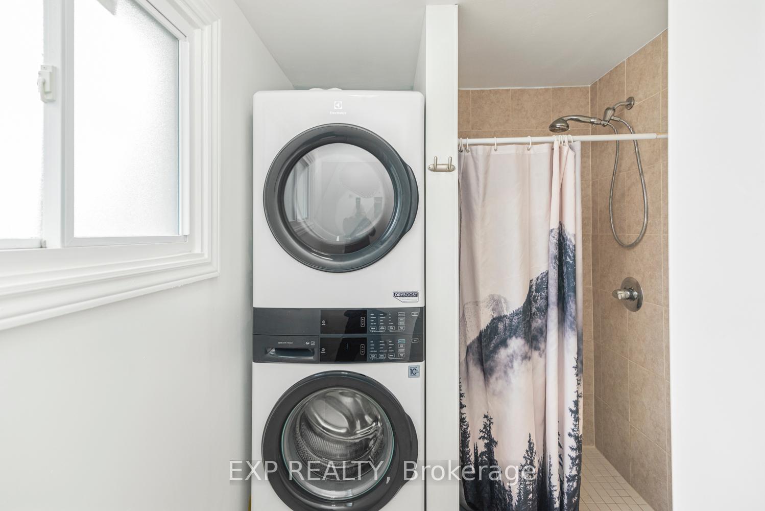 Photo 16 of 186 Golden Orchard Drive, Hamilton, Gourley — HOMEH