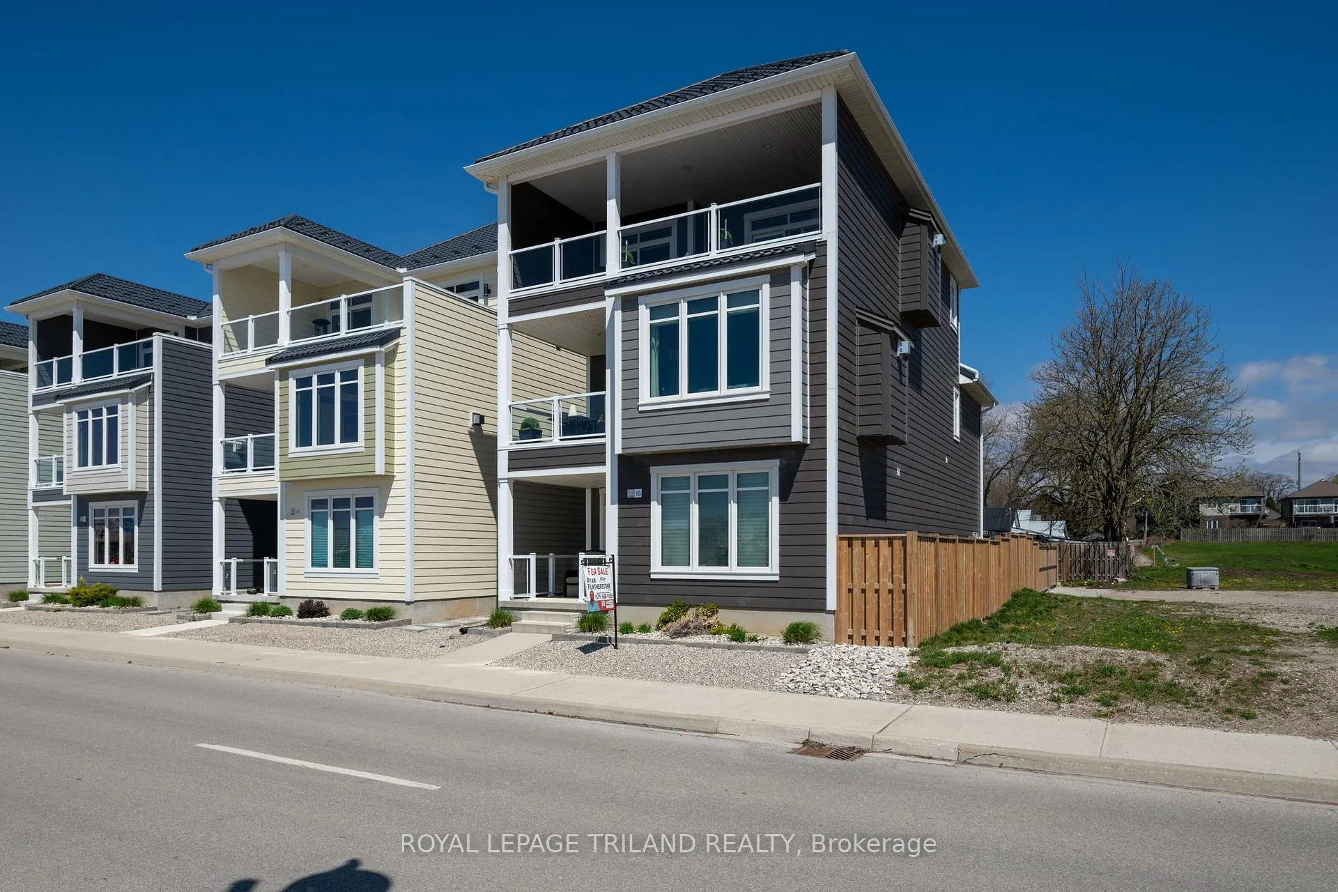 Photo 2 of Unit 15, 355 Edith Cavell Boulevard, Central Elgin, Port Stanley — HOMEH