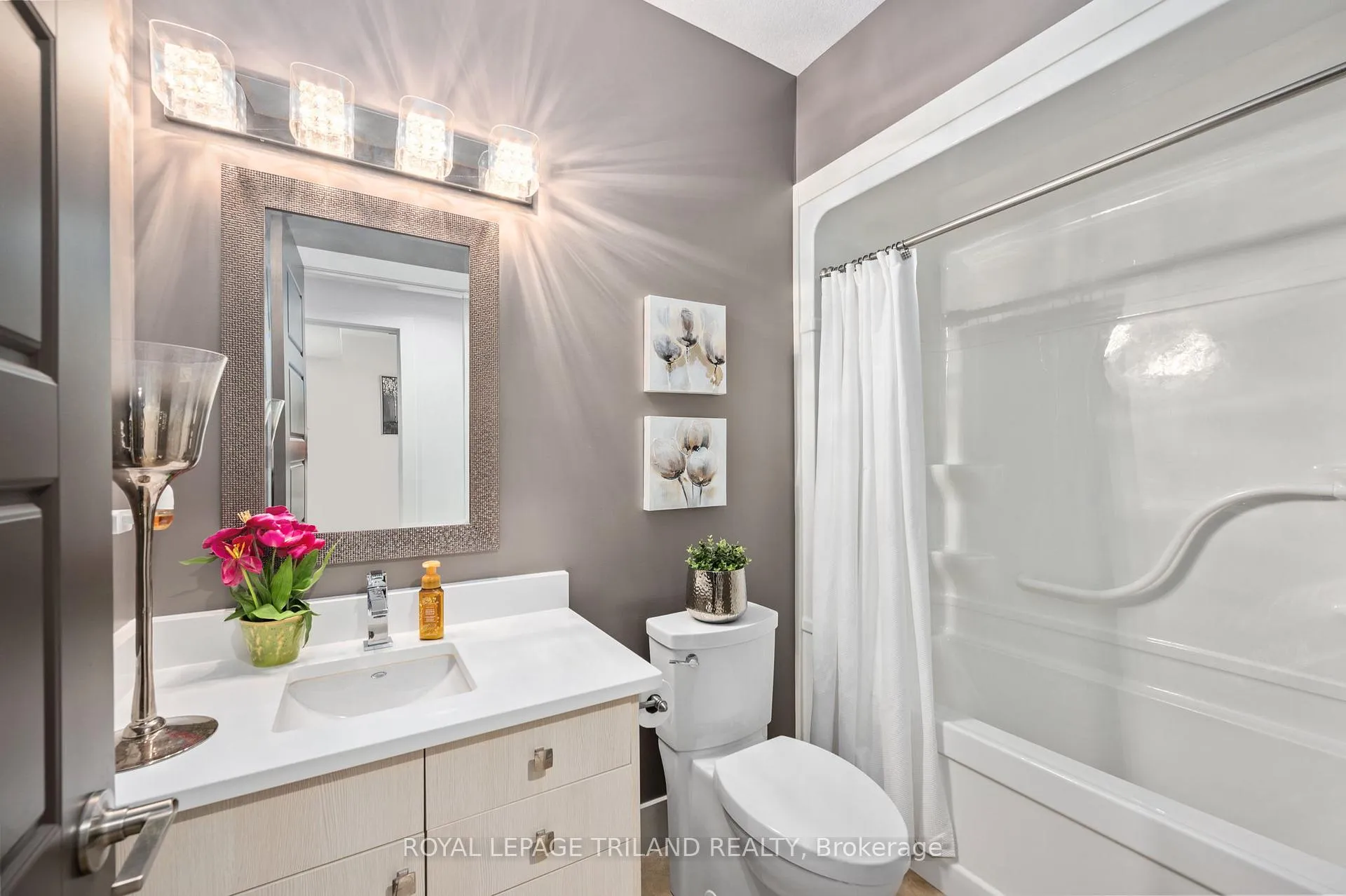 Photo 41 of Unit 15, 355 Edith Cavell Boulevard, Central Elgin, Port Stanley — HOMEH
