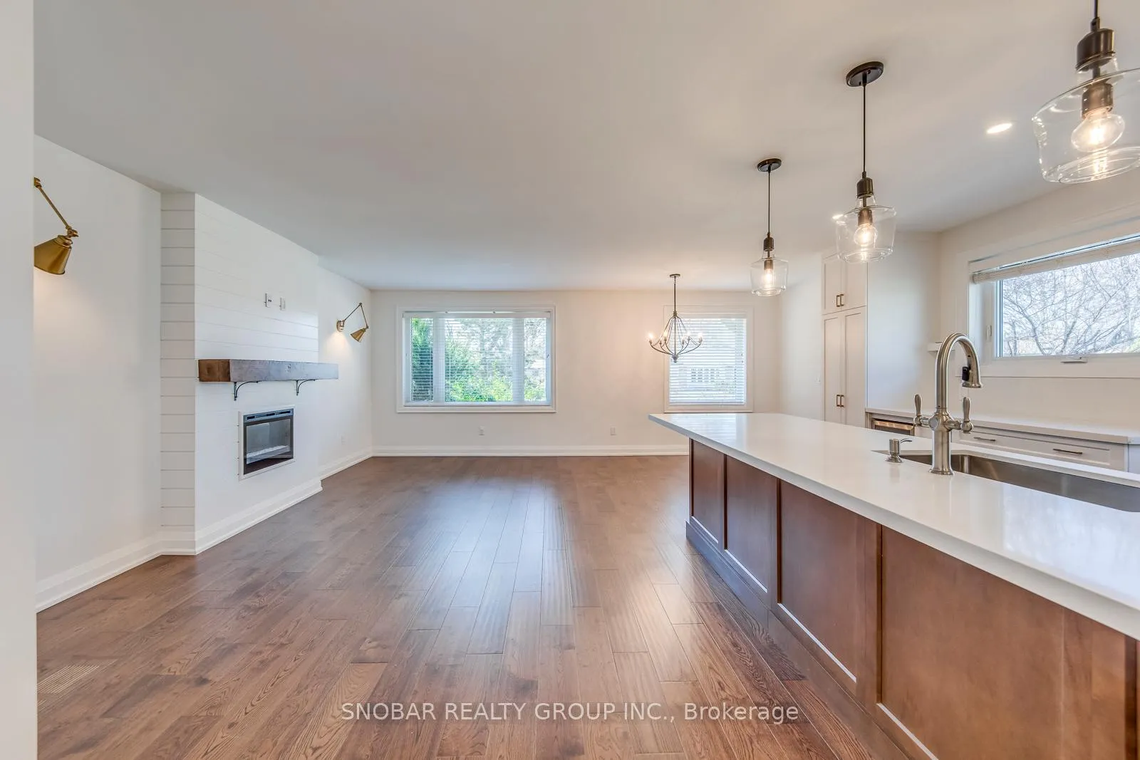 Photo 14 of 19 Vanderbrent Crescent, Etobicoke, Willowridge-Martingrove-Richview — HOMEH