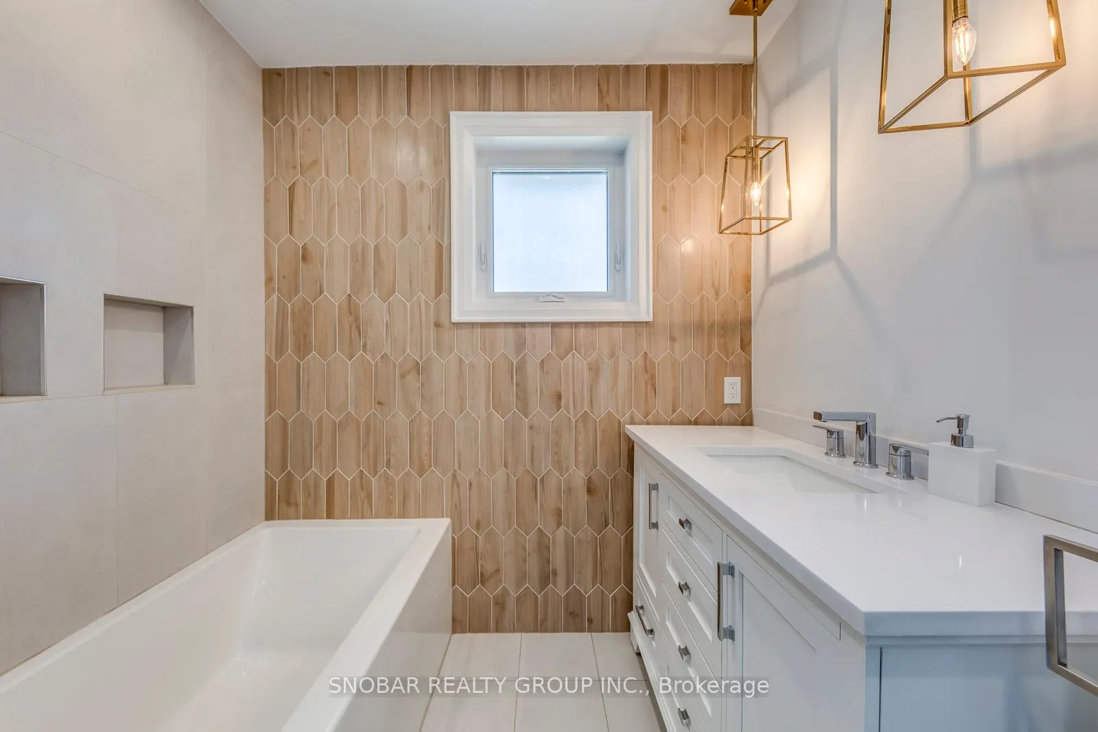 Photo 19 of 19 Vanderbrent Crescent, Etobicoke, Willowridge-Martingrove-Richview — HOMEH