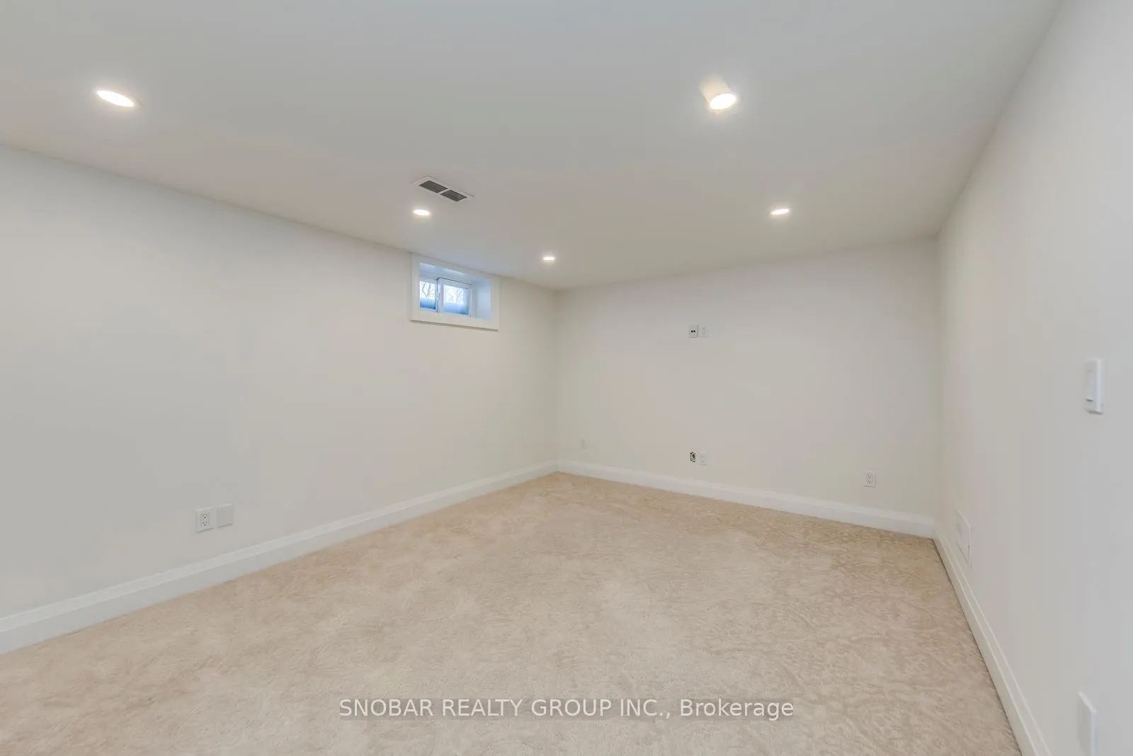 Photo 20 of 19 Vanderbrent Crescent, Etobicoke, Willowridge-Martingrove-Richview — HOMEH