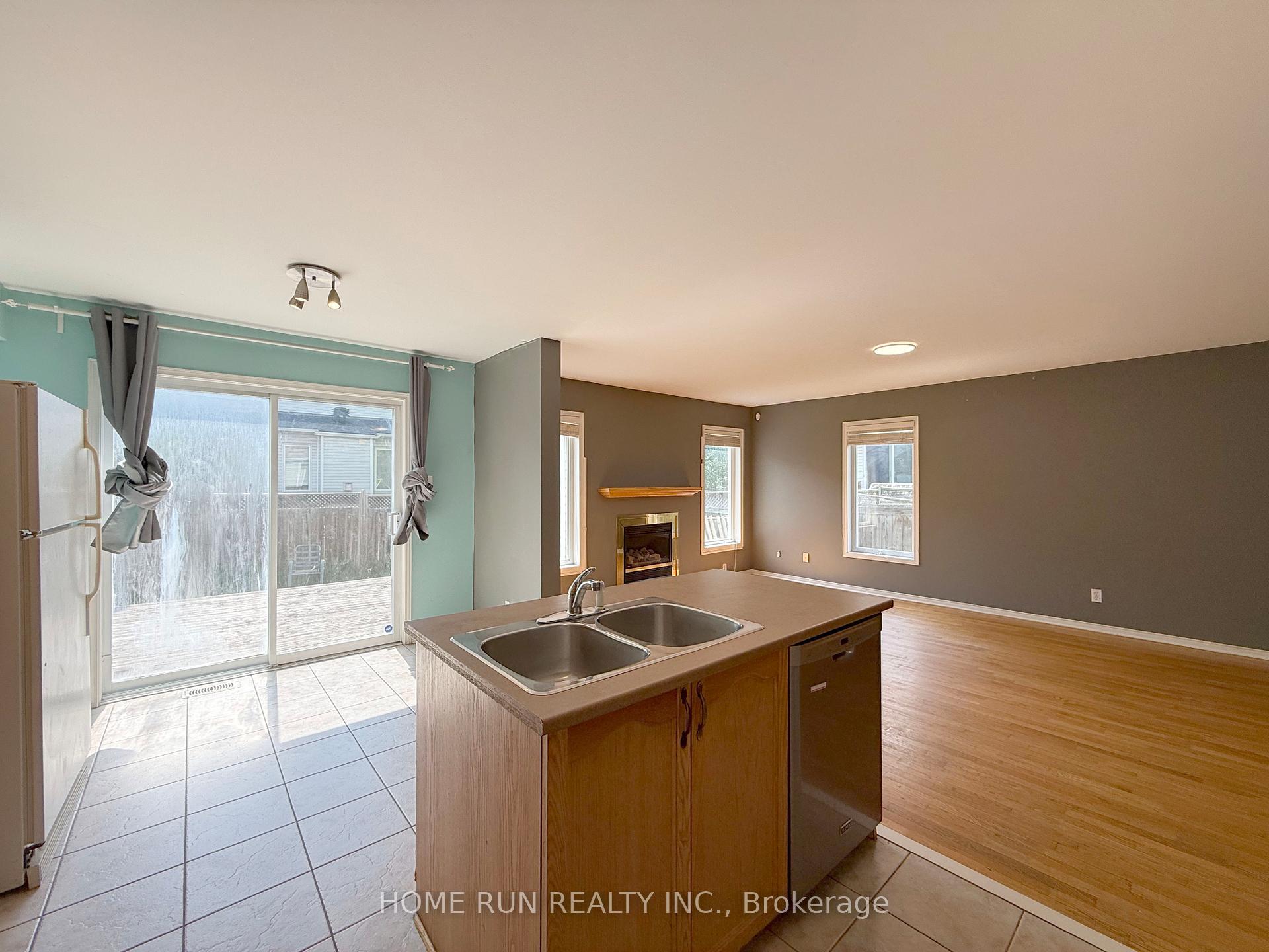Photo 17 of 10 Appledale Drive, Ottawa, Barrhaven - Longfields — HOMEH