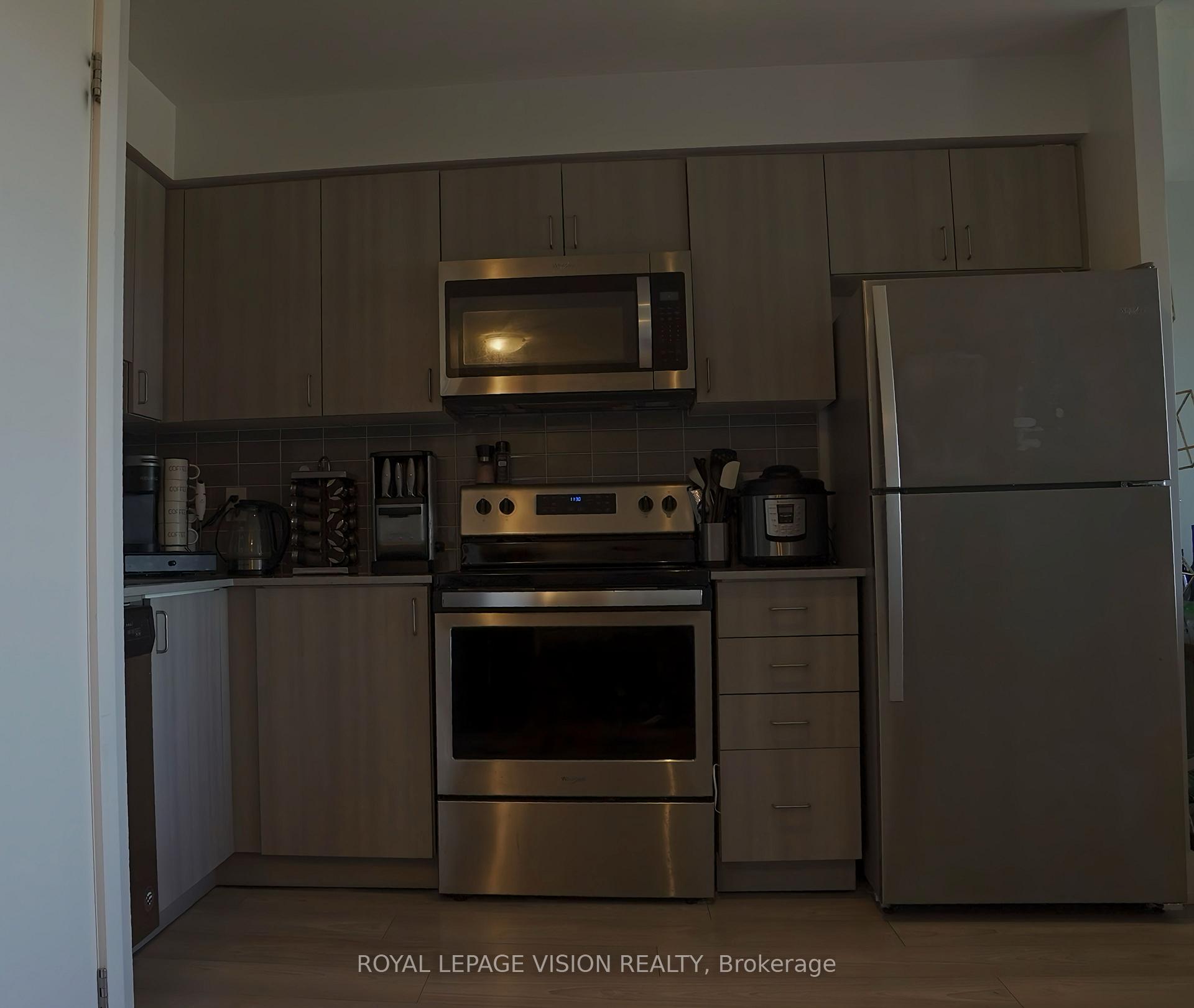 Photo 8 of Unit 1701, 1255 Bayly Street, Pickering, Bay Ridges — HOMEH