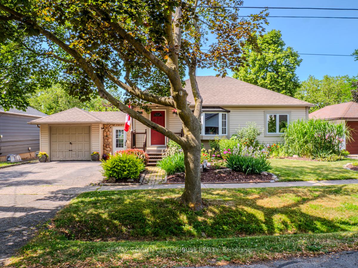 Photo 1 of 55 Tecumseh Street, St. Catharines, Bunting/Linwell — HOMEH