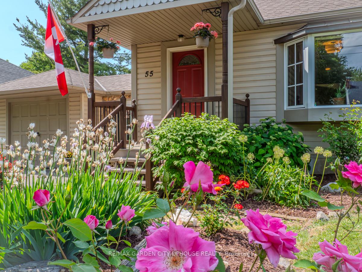 Photo 2 of 55 Tecumseh Street, St. Catharines, Bunting/Linwell — HOMEH